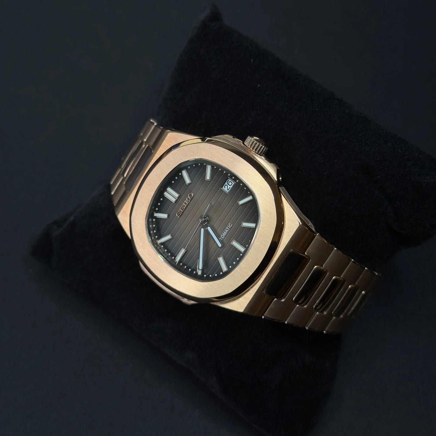 Nautiko Rose Gold Brown