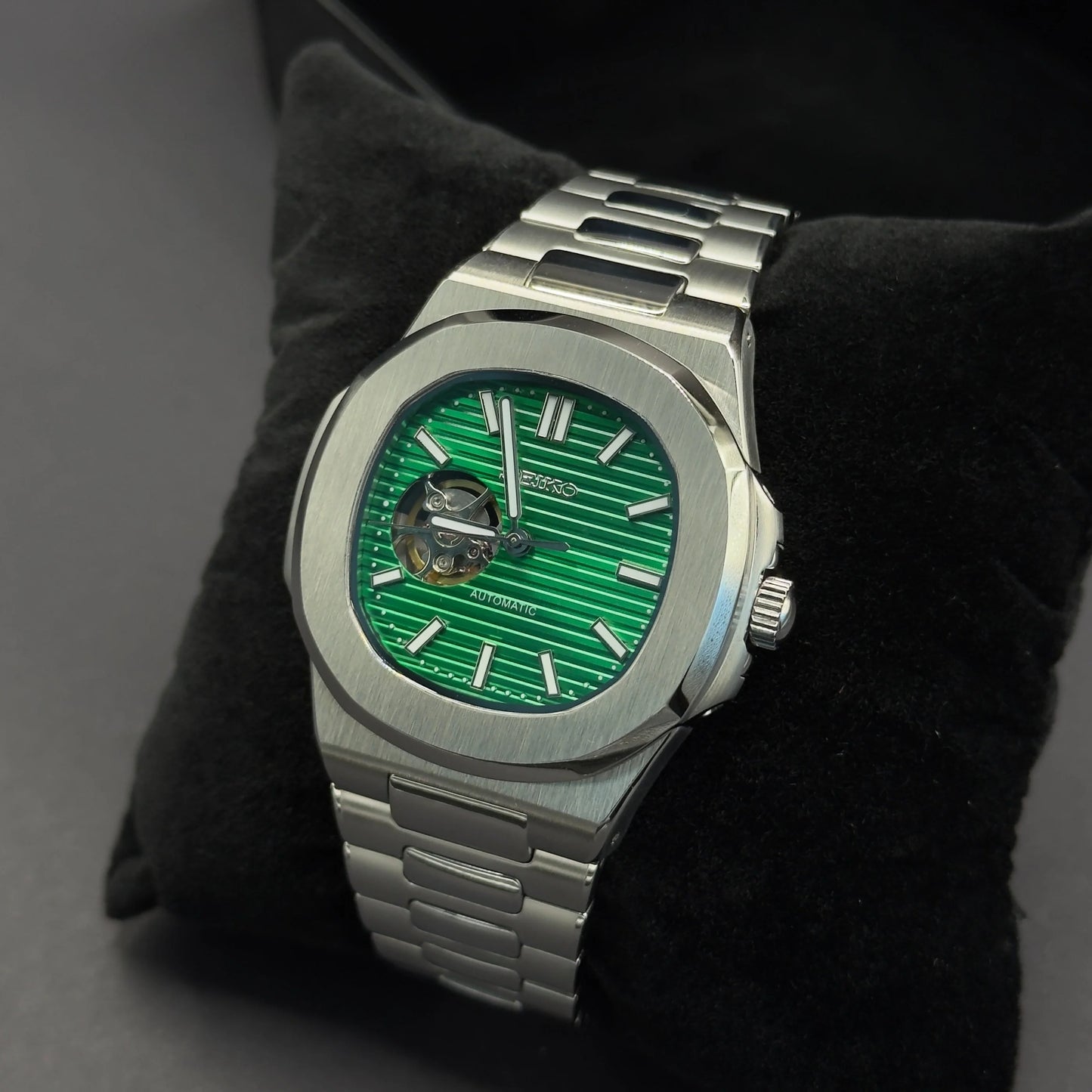 Nautiko Olive green open movement