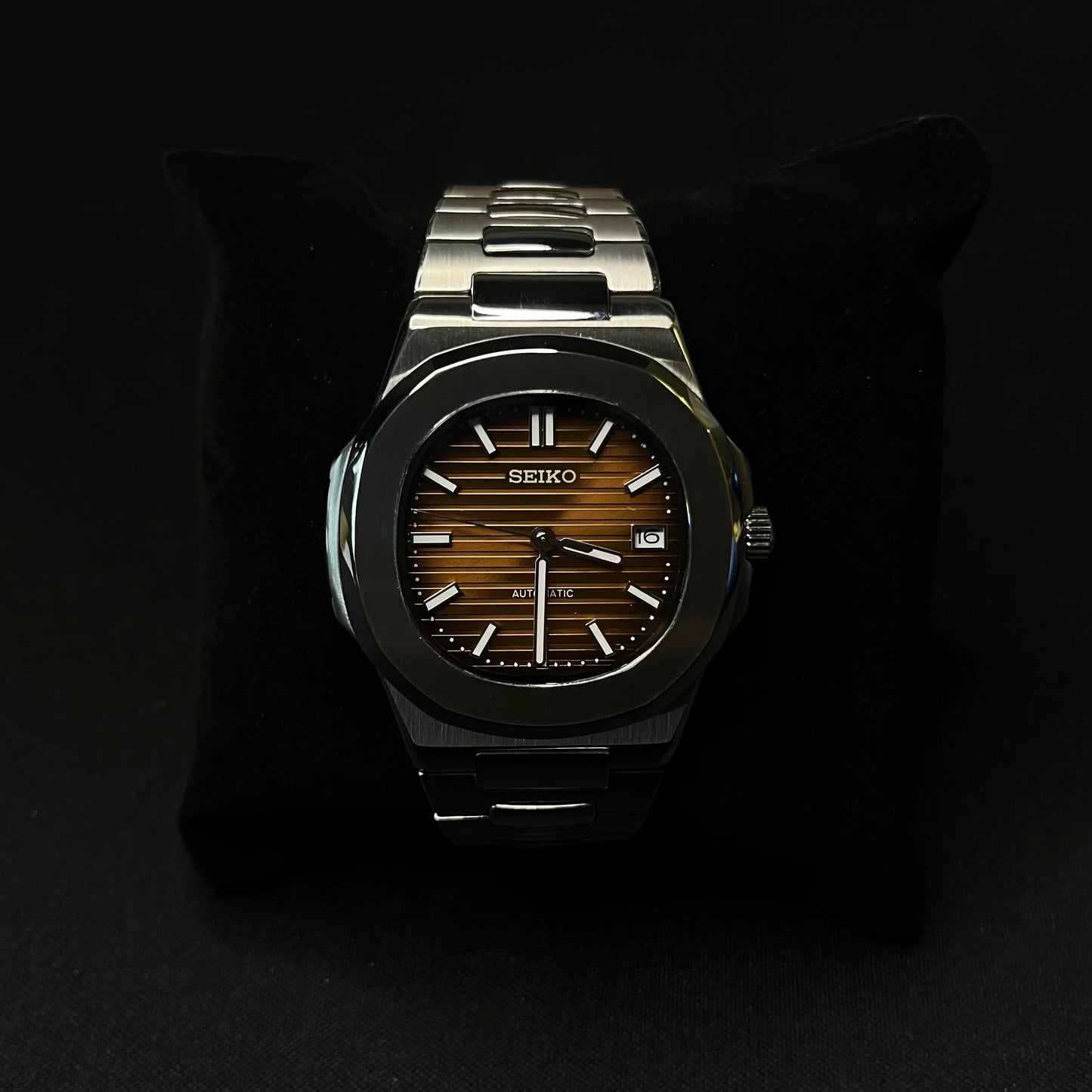 Nautiko Brown