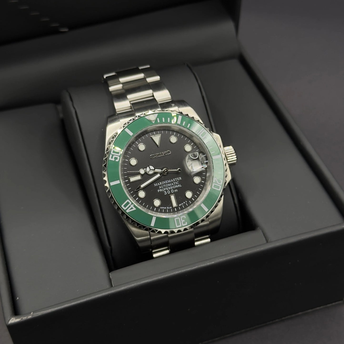 Seikomariner Green and Black